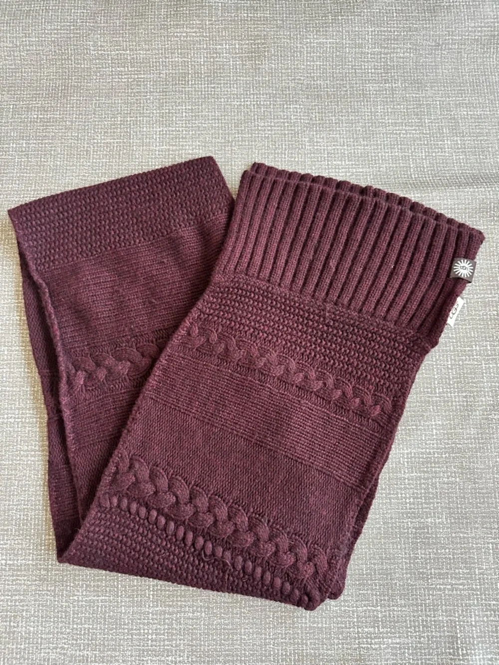UGG‎ Plum Knit Scarf O/S Cable Knit Chunky Cozy Winter Wrap Shawl